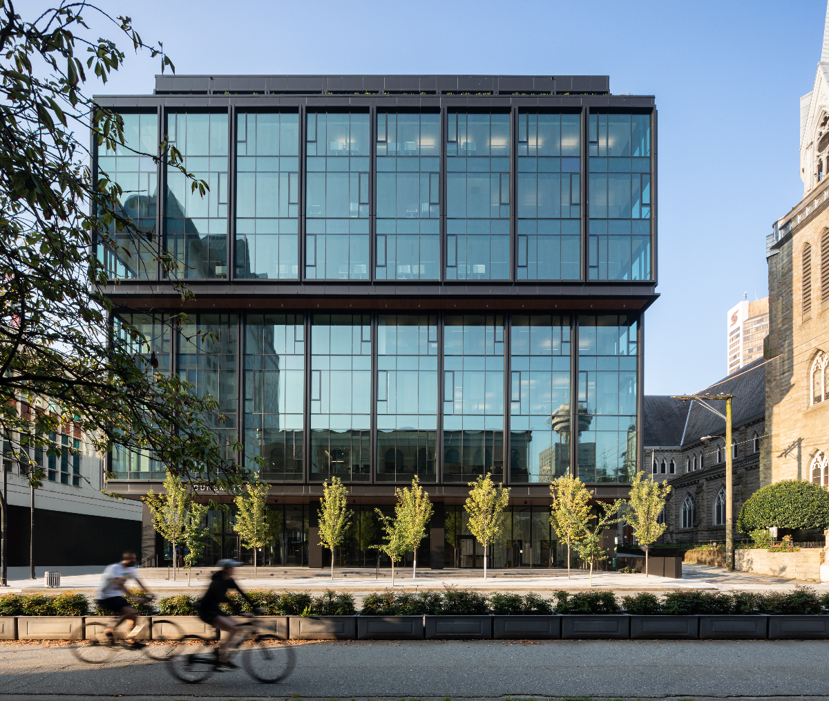 Amazon Vancouver - APA Facade Systems