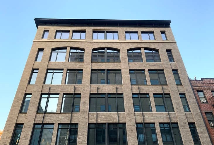 60 74 Gansevoort Row - APA Facade Systems