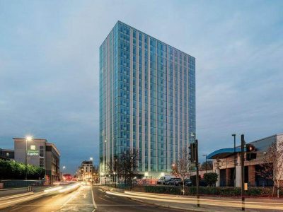 6 extraordinary curtain wall designs - Colliers wood