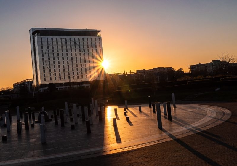 Hotel La Tour Sunrise