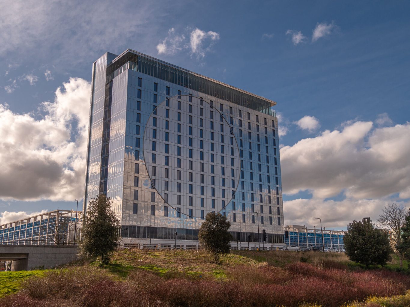 Hotel La Tour- Milton Keynes - APA Facade Systems 3